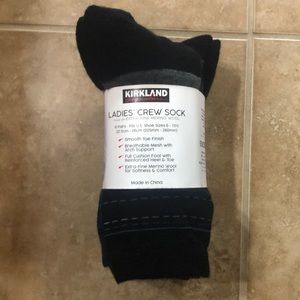 Kirkland Ladies Crew Socks